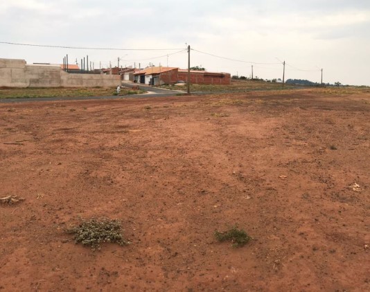 Terreno urbano área 1.935,30m² - Restinga/SP