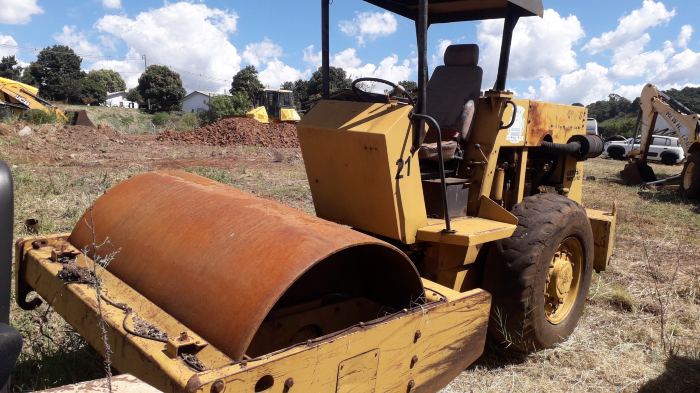 Rolo CA15STD Dynapac Vibratório Auto Propelido