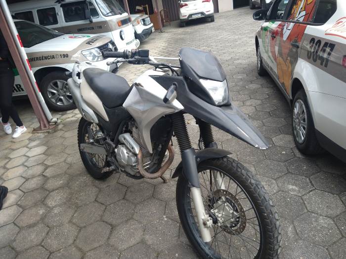 XRE 300 2010