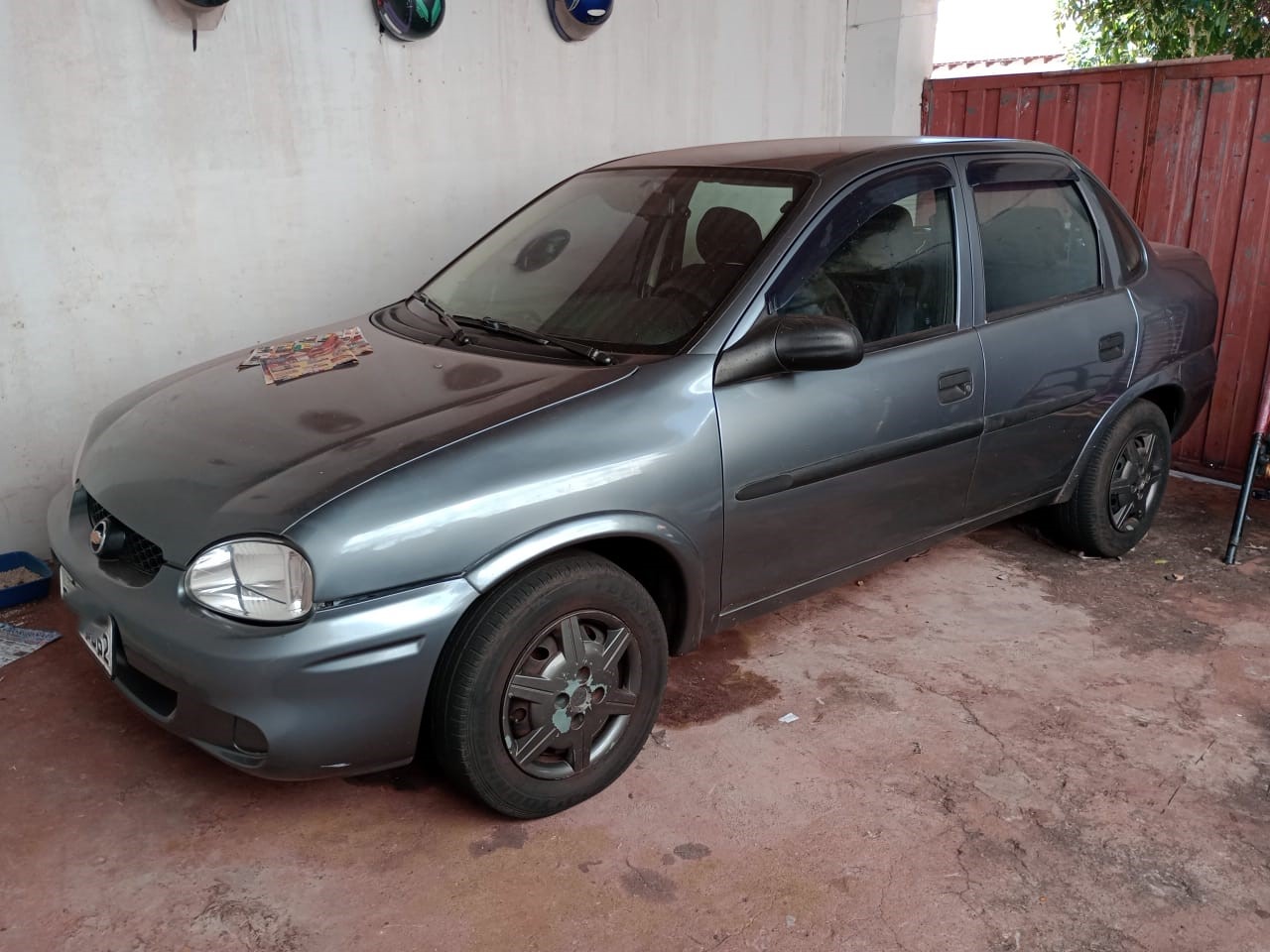 GM/Corsa Sedan 1.0
