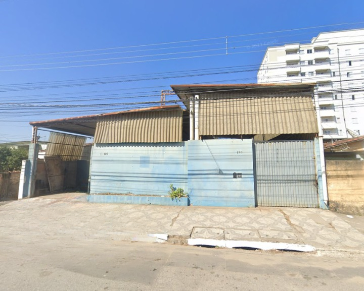 Galpão área de 1.102m²