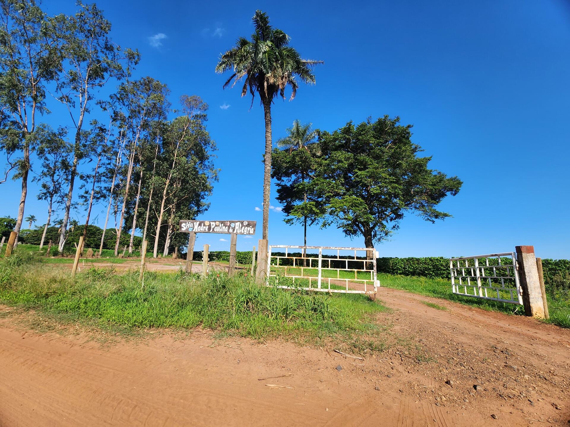 Quinhão de terras com benfeitorias