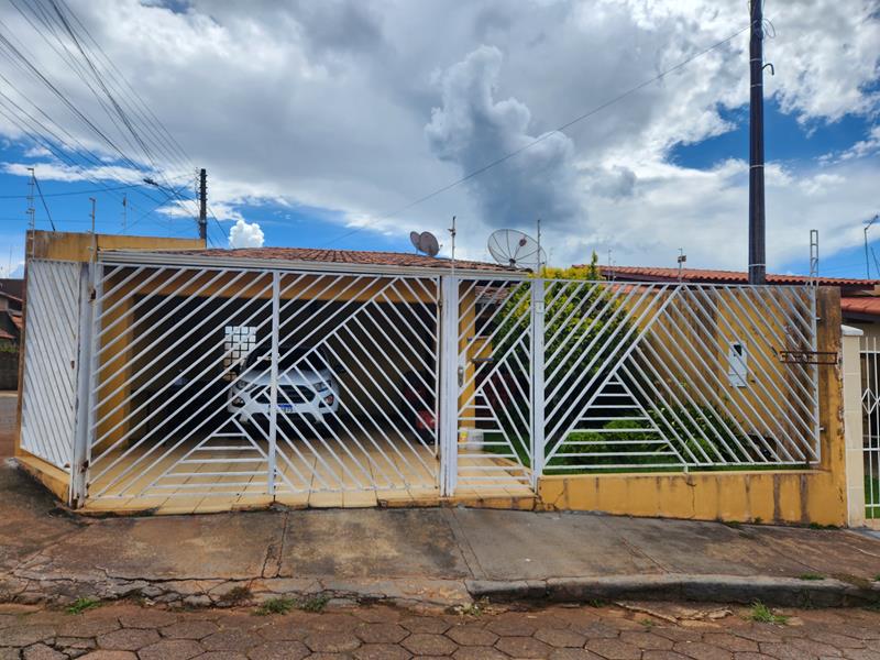 Casa em alvenaria área 191,52m² - Itararé/SP