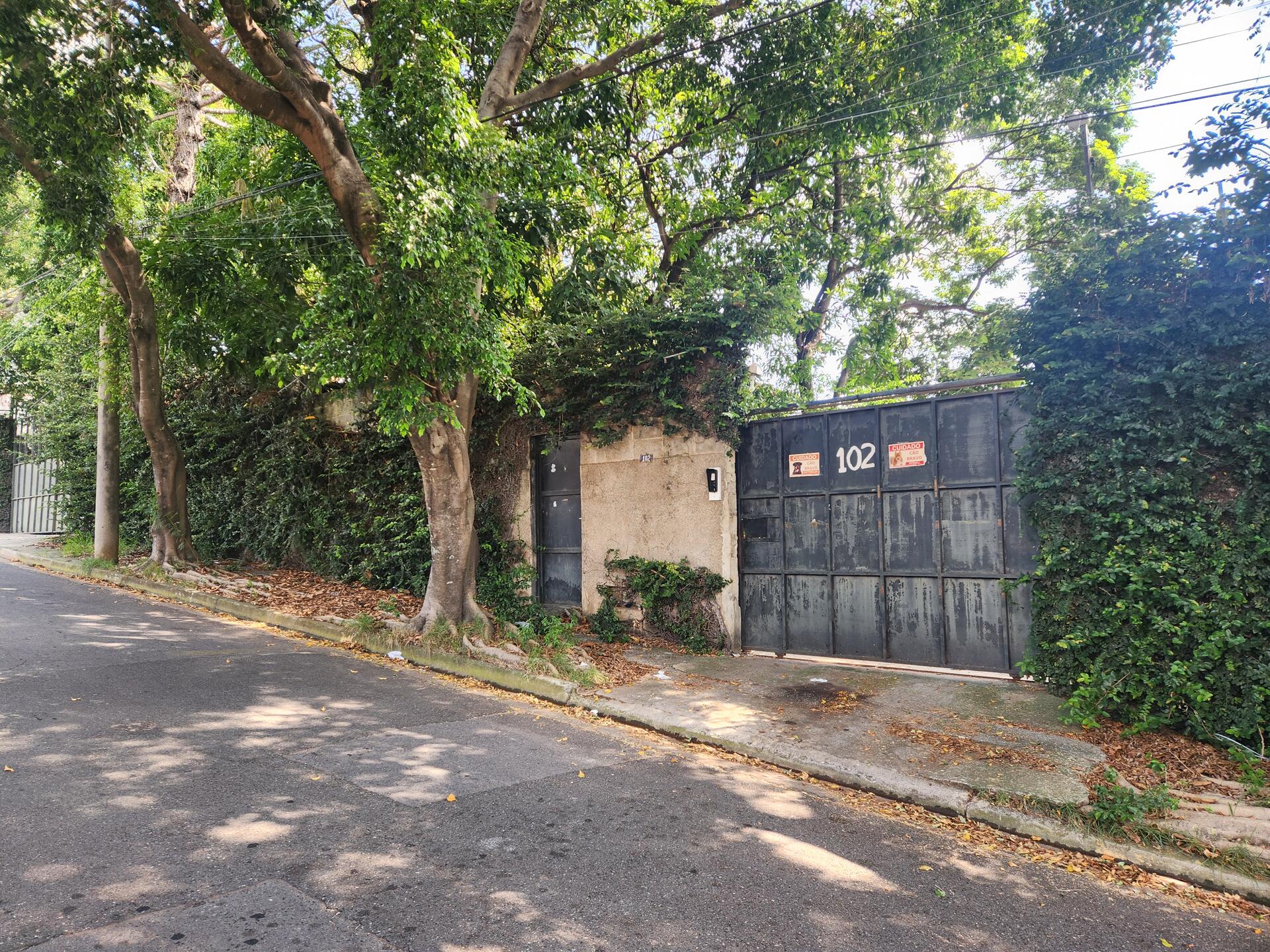 Terreno c/benfeitorias área 7.500m² - Sorocaba/SP