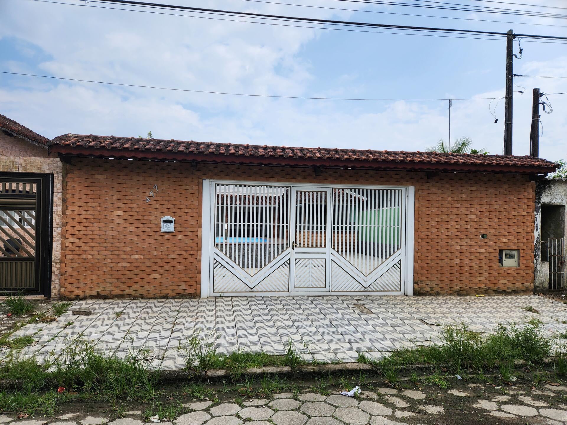Sobrado de Alvenaria em área 270m² - Mongaguá/SP