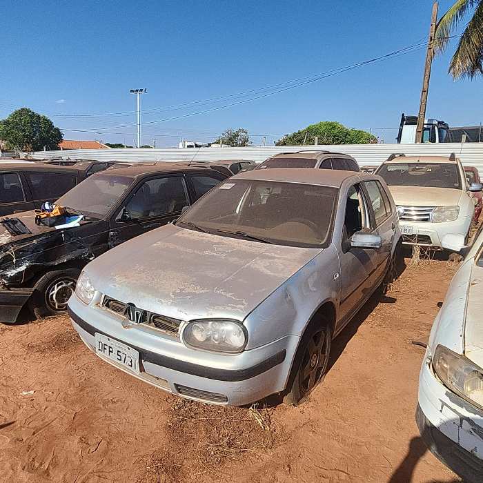 VW GOLF
