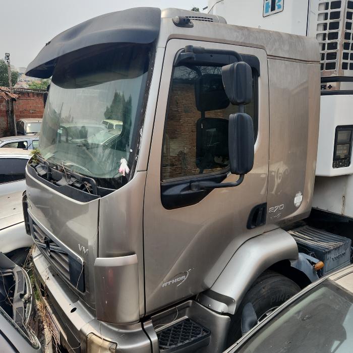 VOLVO/ VM 270 6X2R - Piracicaba/SP