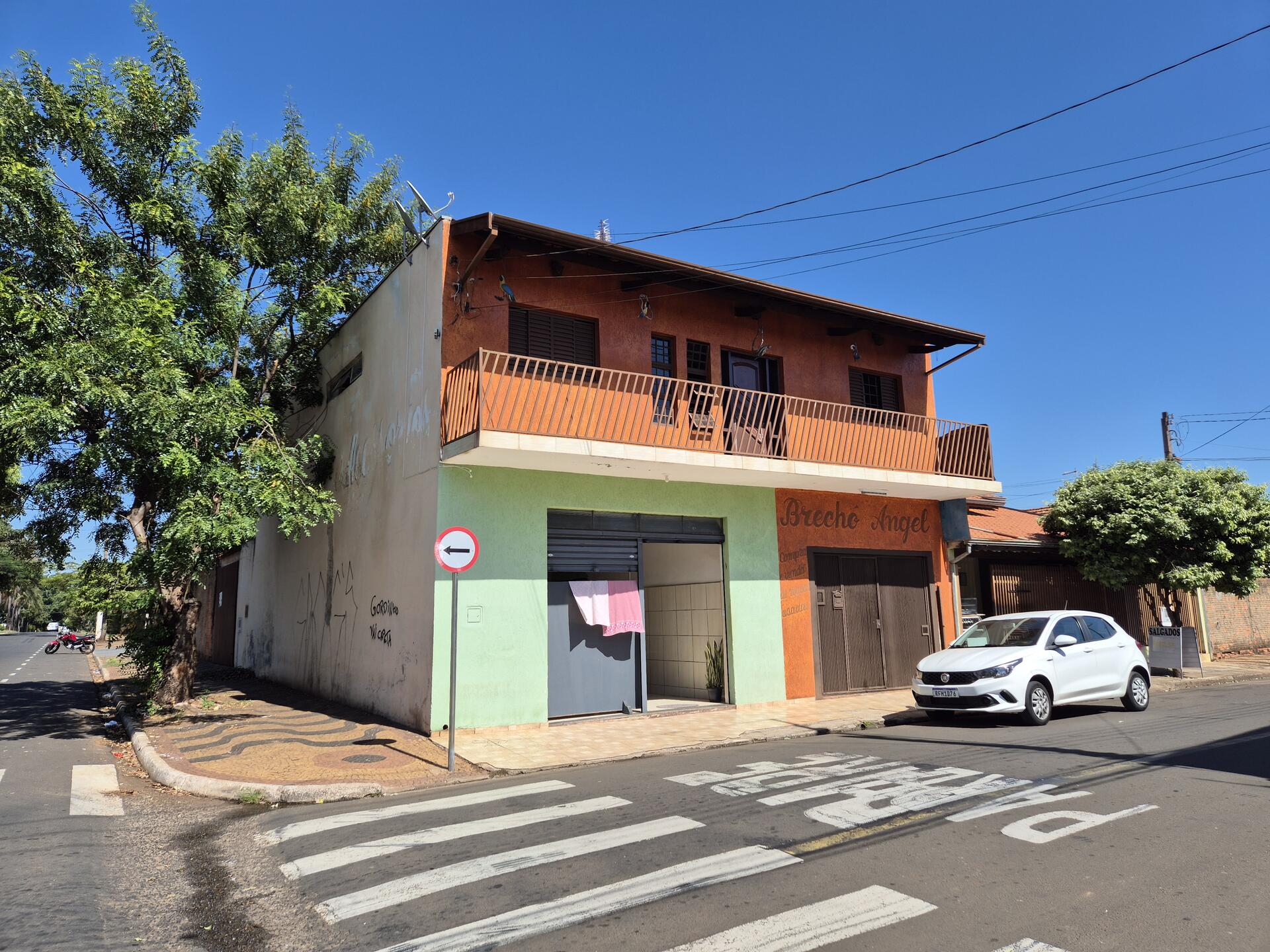 Sobrado 300m², dormitório(s), vaga(s) na garagem - Jardim Eroísi, Leme SP