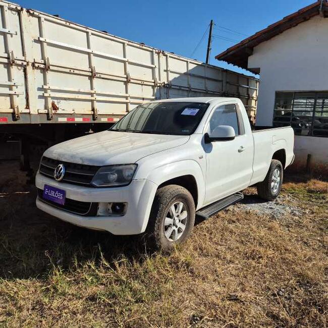 thumb <div style="text-align: justify;">VOLKSWAGEN VW AMAROK 
CS 4X4 S  
Placa: OBO6C23 
JUNQUEIROPOLIS-SP 
Ano/Mod: 2014/2014 
Cor: NA 
Chassi: WV1SD42H1EA032955 
Motor: CNF029067 
RENAVAM: 01002425244&nbsp;</div>