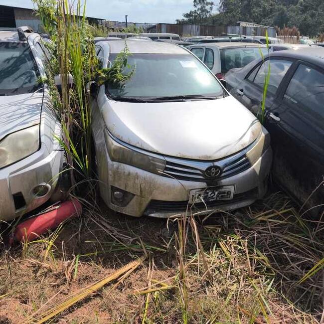 thumb <div style="text-align: justify;">TOYOTA COROLLA 
XEI20FLEX 
Placa: FSC2438 
SAO PAULO-SP 
Ano/Mod: 2014/2015 
Cor: Prata 
Chassi: 9BRBDWHE1F0210348 
Motor: M221084 
RENAVAM: 01007694847&nbsp;</div>