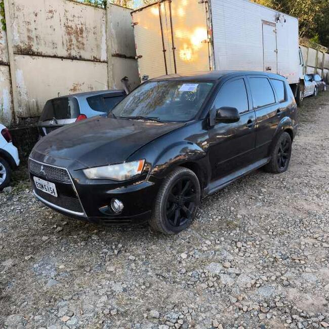 thumb <div style="text-align: justify;"><b>SUCATA</b> -&nbsp;MITSUBISHI MMC 
OUTLANDER 2.4 4WD 
Placa: EDM6154 
SAO JOSE DOS CAMPOS-SP 
Ano/Mod: 2010/2010 
Cor: Preto 
Chassi: JMYXTCW5WAZA01047 
Motor: 4B12DY8322 
RENAVAM: 00230245528</div>
