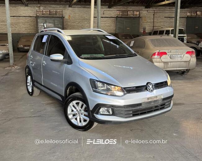 thumb <b>SUCATA </b>- VOLKSWAGEN NOVO 
CROSSFOX SA 2016 
Placa: ABQ0277 
SANTOS-SP 
Ano/Mod: 2015/2016 
Cor: Prata 
Chassi: 9BWAL45ZXG4005452 
Motor: Motor trocado 
RENAVAM: 01052601127<div>*Consta RENAJUD</div>