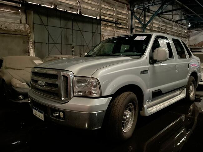 thumb <div style="text-align: justify;">FORD F250 TRV TROPICLASS 
Placa: ALW6D98 
CASCAVEL-PR 
Ano/Mod: 2004/2004 
Cor: Prata 
Chassi: 9BFFF25L94B004569 
Motor: 607062865 
RENAVAM: 00831186771.</div>