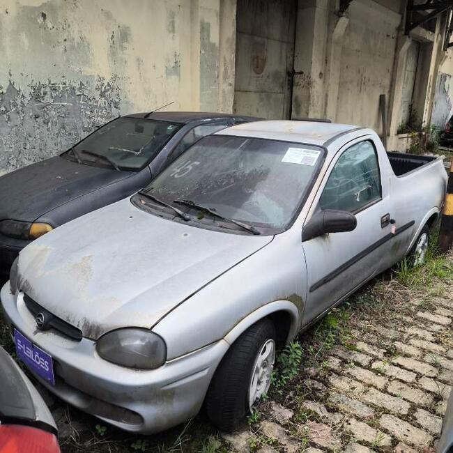 thumb <div style="text-align: justify;">CHEVROLET CORSA ST 2003 
Placa: AKK4801 
CAMPO GRANDE-MS 
Ano/Mod: 2002/2003 
Cor: Prata 
Chassi: 9BGST80N03B110051 
Motor: 4J0000903 
RENAVAM: 00788291475.&nbsp;</div><div>* Consta RENAJUD</div>