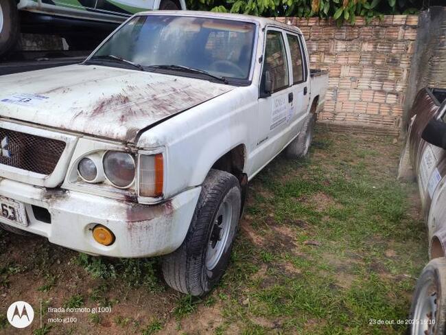 thumb <div style="text-align: justify;">L200 4X4 GL Marca MITSUBISHI  Placa: HMG1631 BRASILIA/DF Ano/Mod: 2002/2002 Cor: Branca Chassi: 93XJNK3402C221875 Motor: 4D56KK3542 RENAVAM: 00781769345</div>