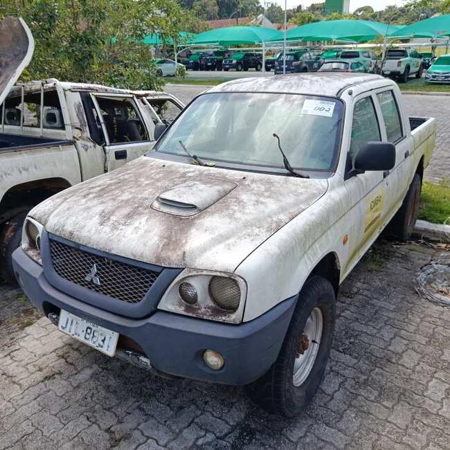 Mitsubishi L200 4x4 GL L200 GL 2.5 4X4 CD Diesel