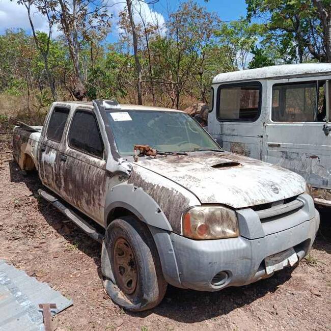 Nissan Frontier 4x4 XE