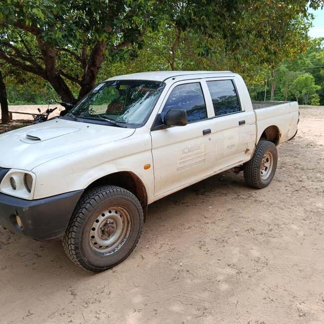 222201 L200 4X4 GL(NACIONAL) 2012