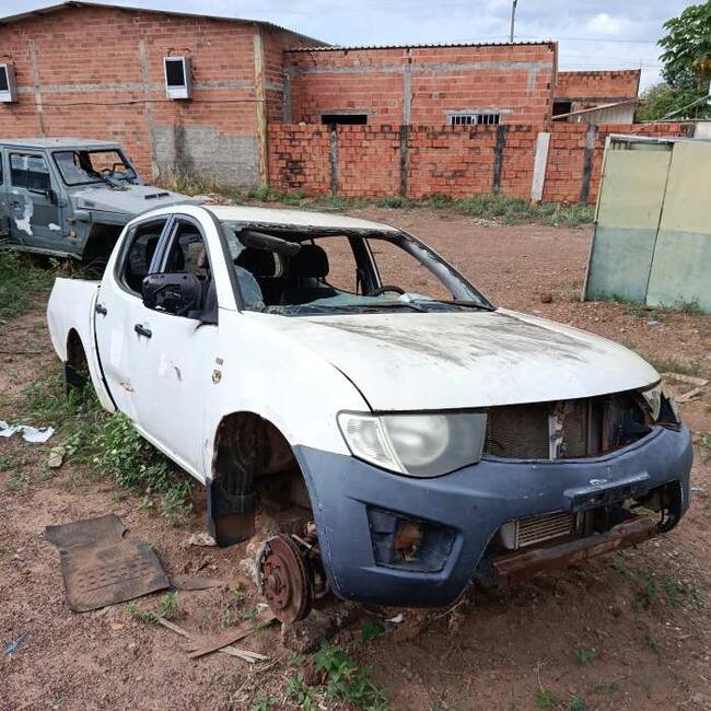 SUCATA - 222223 L200 TRITON 3.2 D (NACIONAL) 2013