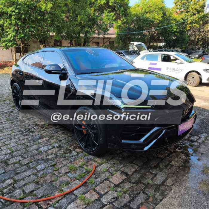 I LAMBORGHINI URUS 2020
