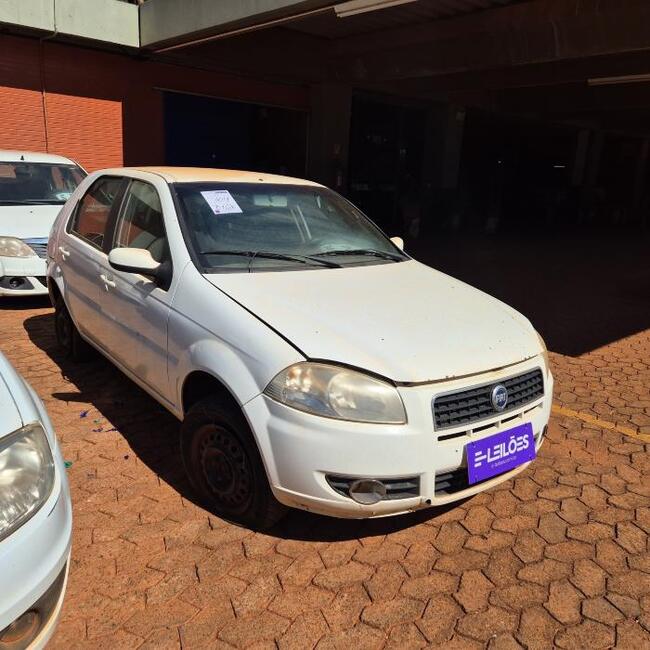 Fiat Palio ELX 2008 em leilão