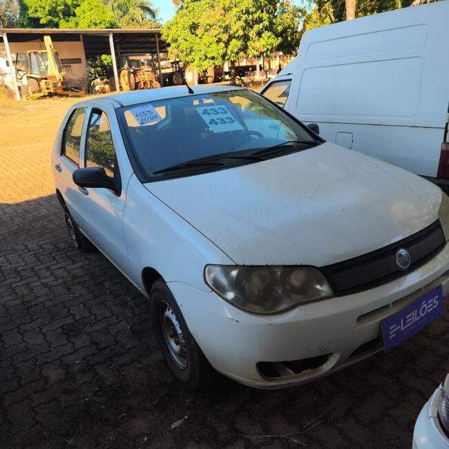 Fiat Palio Fire 2008 em leilão