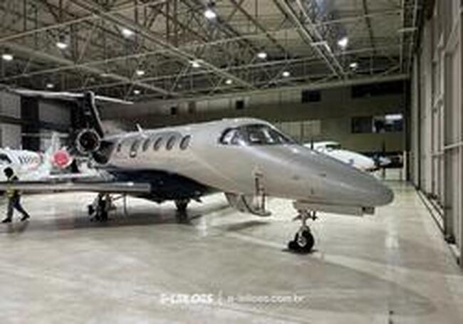 Aeronave Jato Phenom 300 - 2015