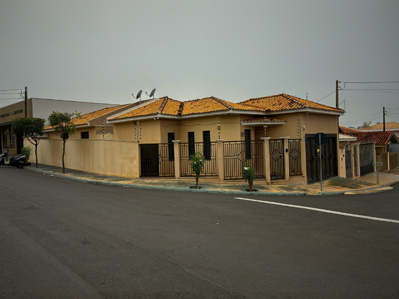 Imóvel em Santa Adélia/SP [205m²]